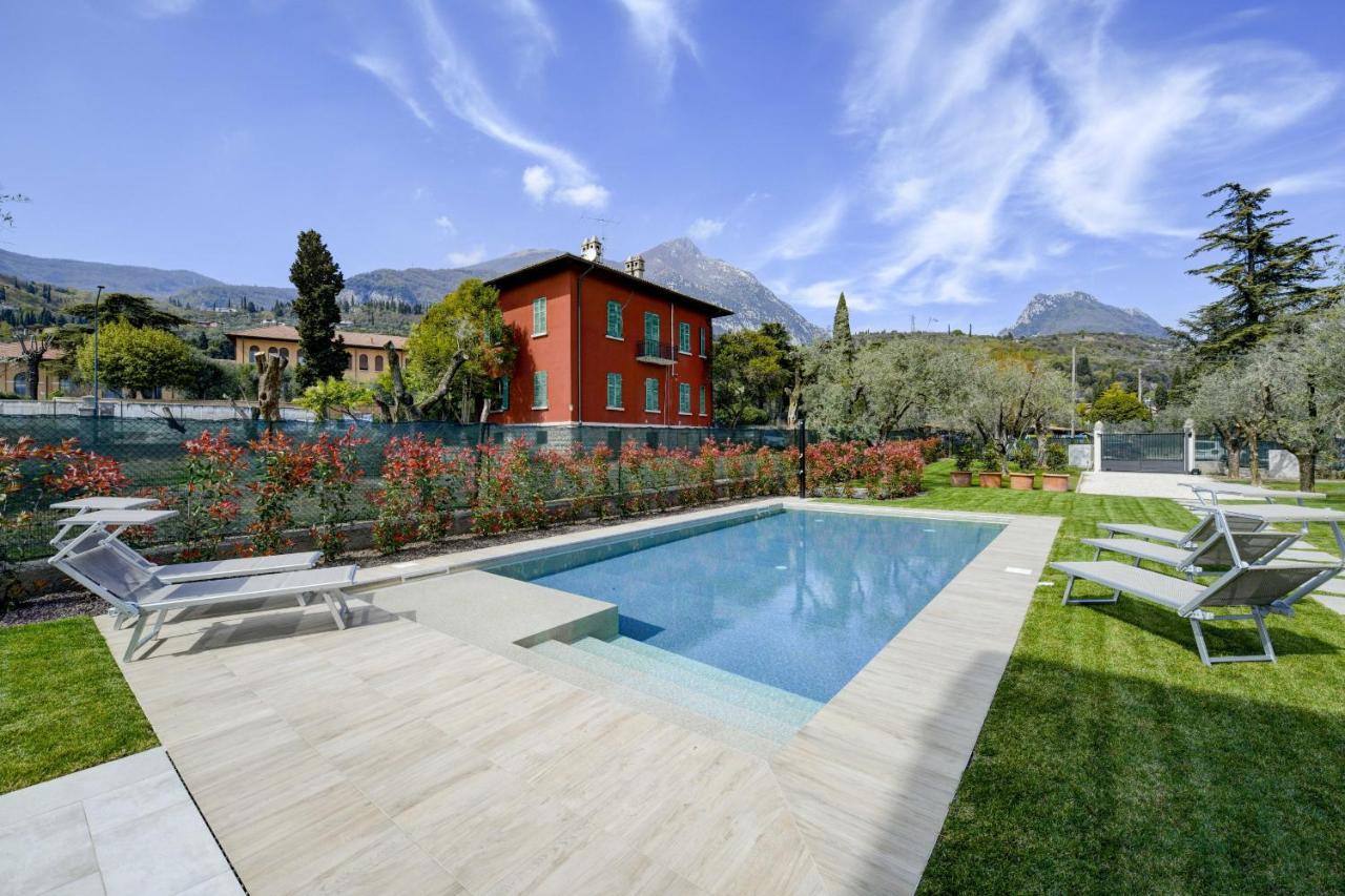 Maison Bellini Number 3 Тосколано Мадерно Екстериор снимка